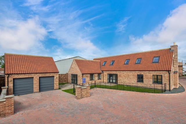 4 bedroom Detached Dormer Bungalow